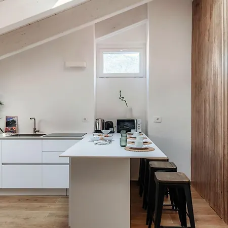 Amazing Attic On Harbour