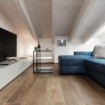 Apartmán Amazing Attic On Harbour Como